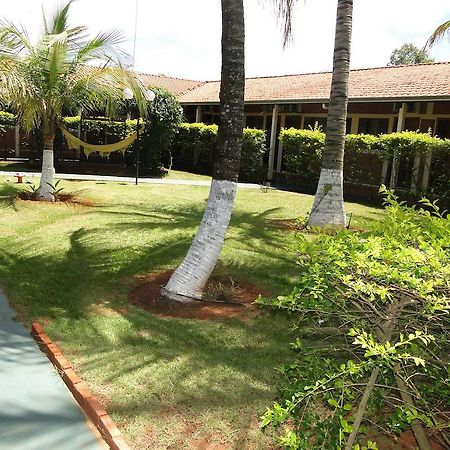 Hotel Pousada Vale Do Sol Em Pompéia 외부 사진
