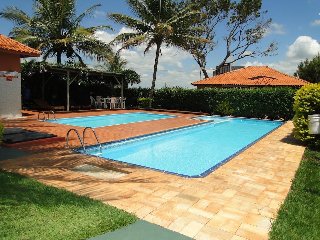 Hotel Pousada Vale Do Sol Em Pompéia 외부 사진