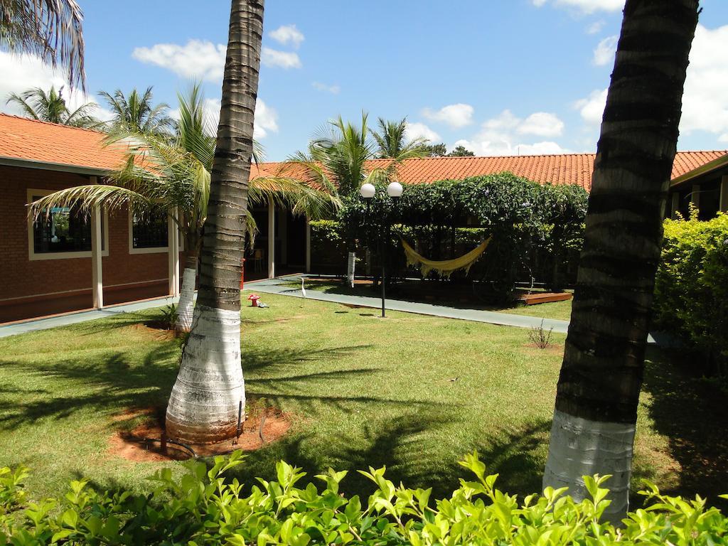 Hotel Pousada Vale Do Sol Em Pompéia 외부 사진