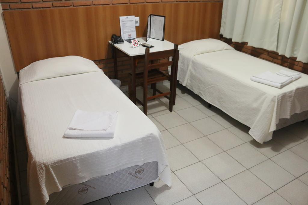 Hotel Pousada Vale Do Sol Em Pompéia 외부 사진
