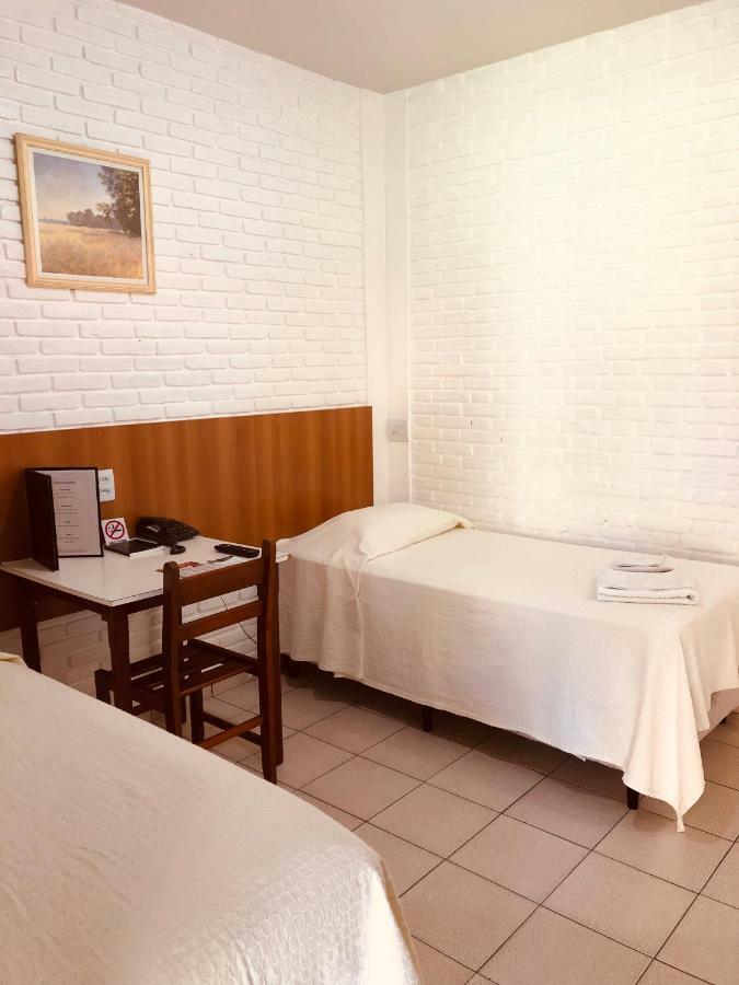 Hotel Pousada Vale Do Sol Em Pompéia 외부 사진